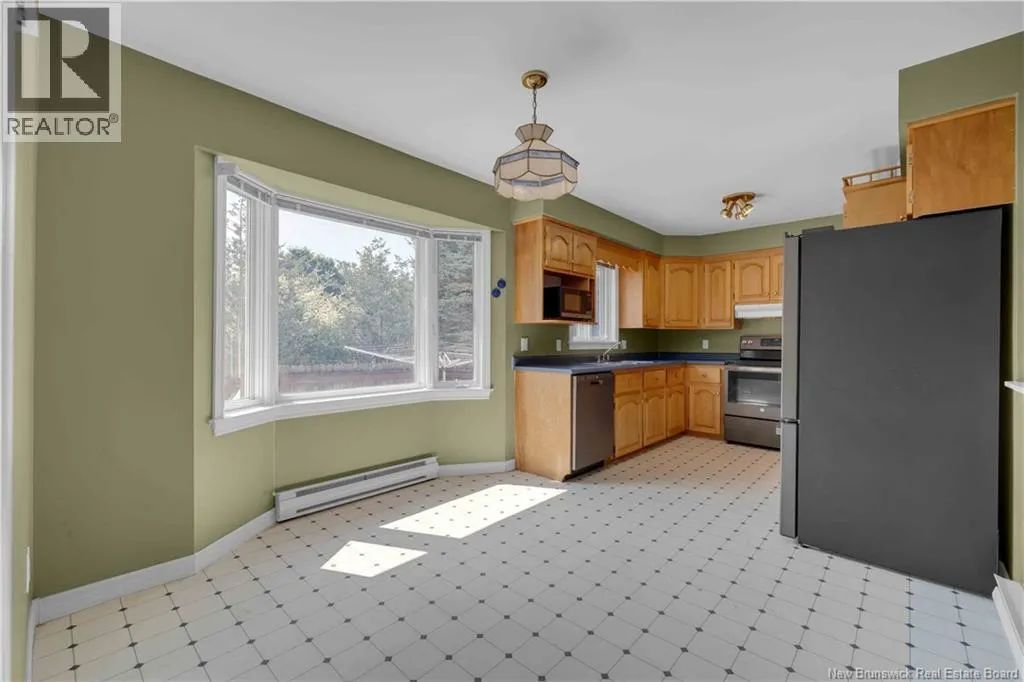 14 Pinewood Crescent
