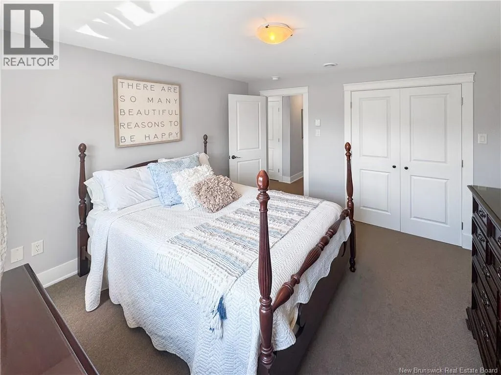10 Lakefield Court