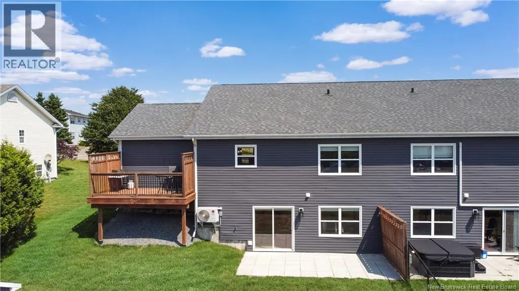 10 Lakefield Court