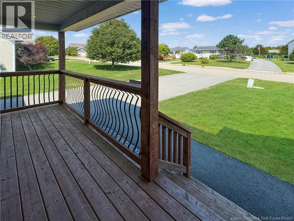 10 Lakefield Court