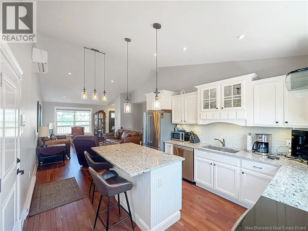 10 Lakefield Court