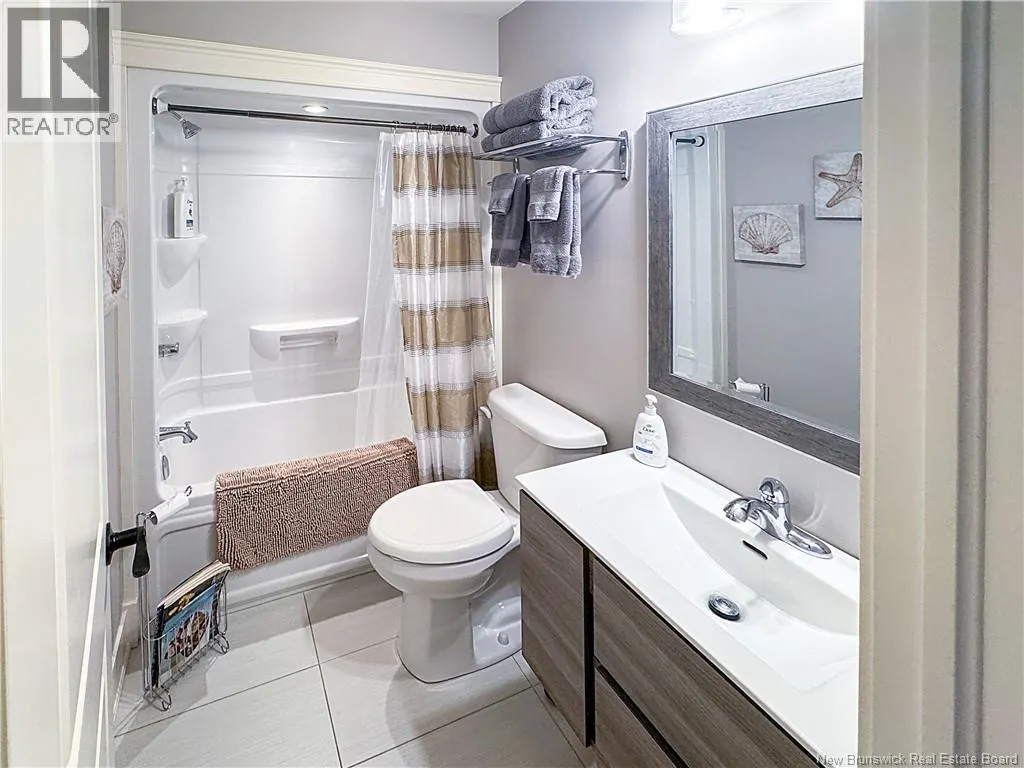 10 Lakefield Court