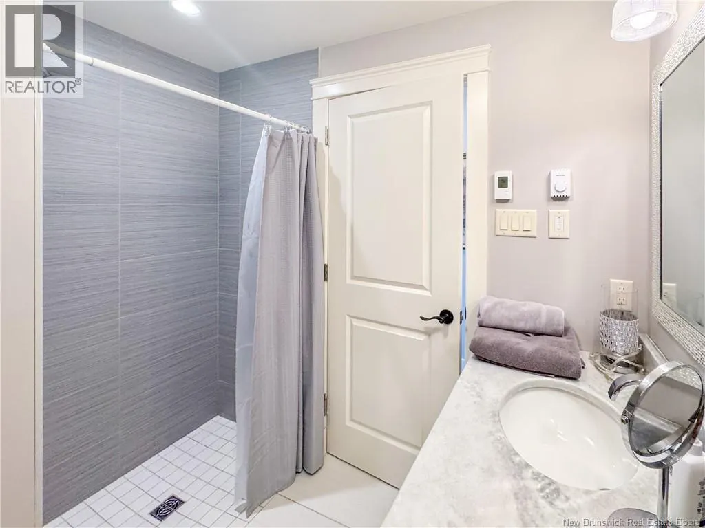 10 Lakefield Court