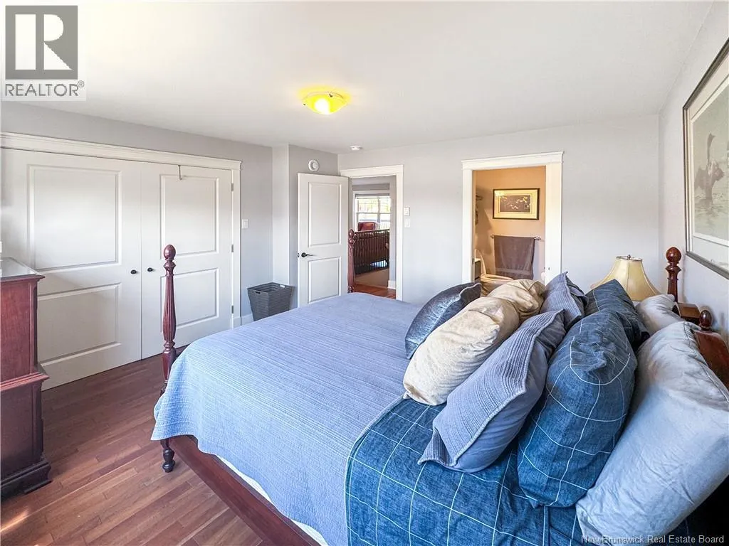 10 Lakefield Court