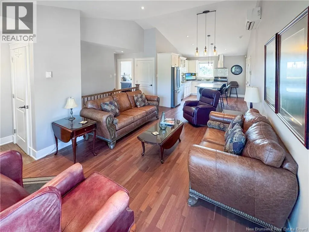 10 Lakefield Court