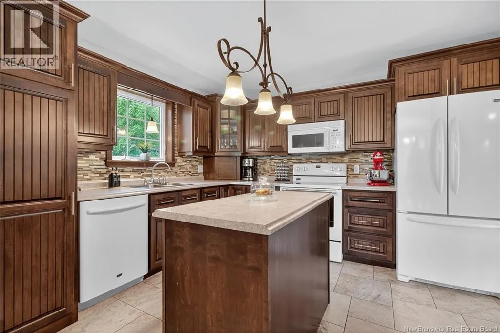 72 Reeder Road