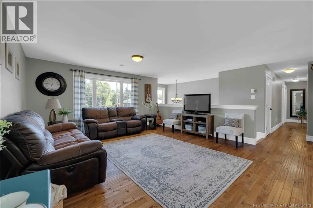 10 Maplecrest Drive