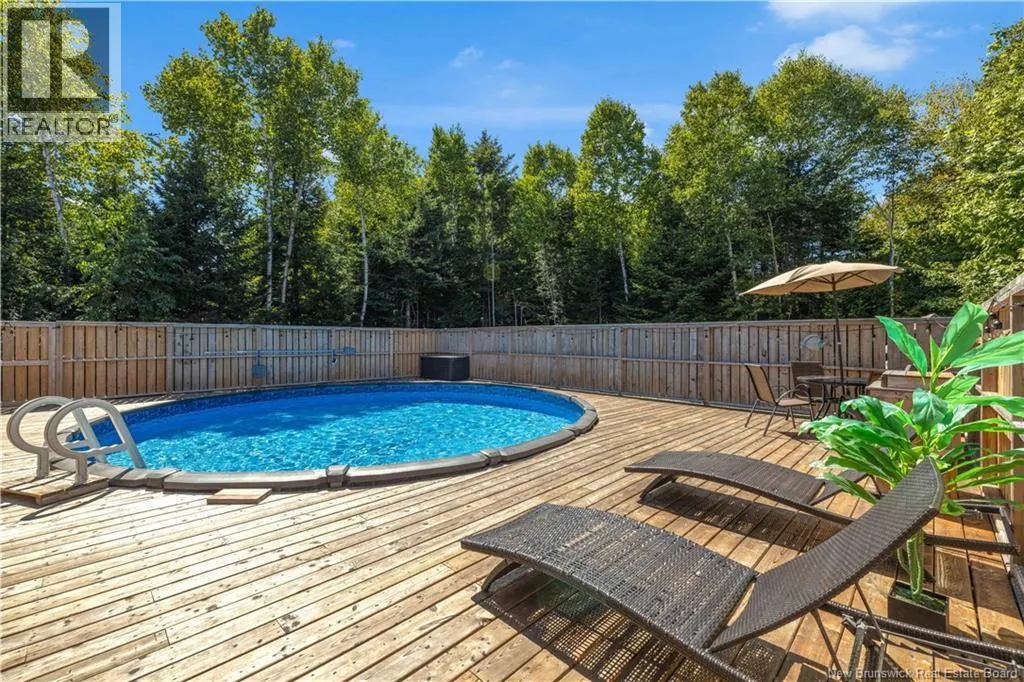 10 Maplecrest Drive