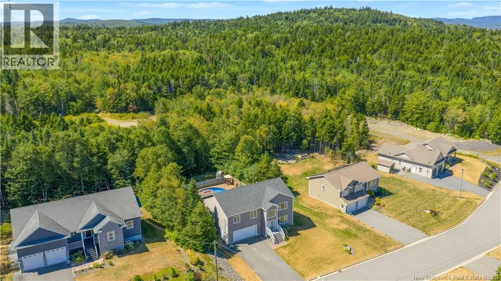 10 Maplecrest Drive