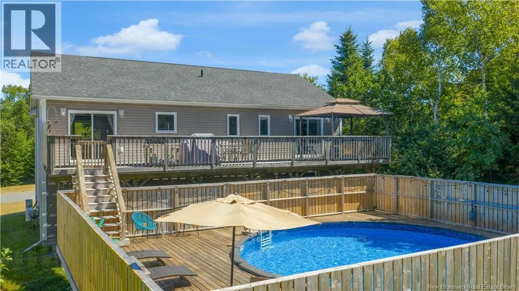10 Maplecrest Drive