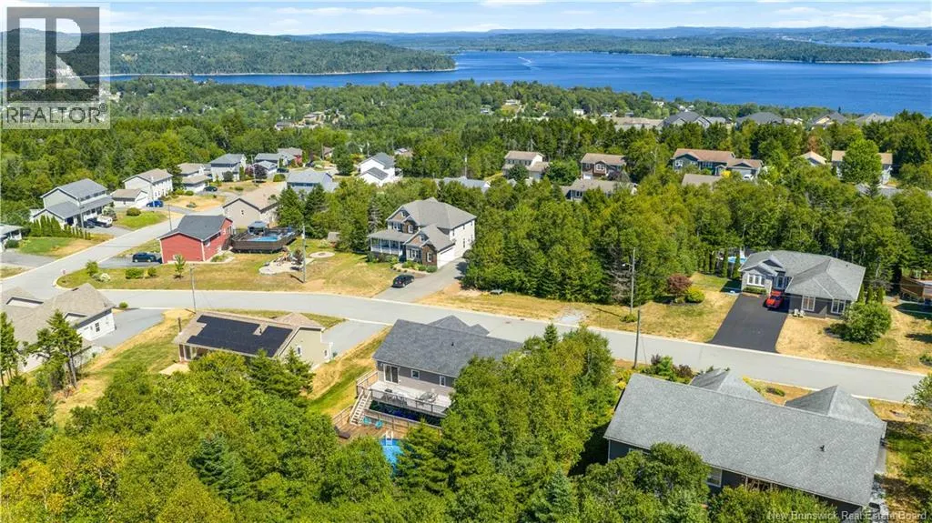 10 Maplecrest Drive