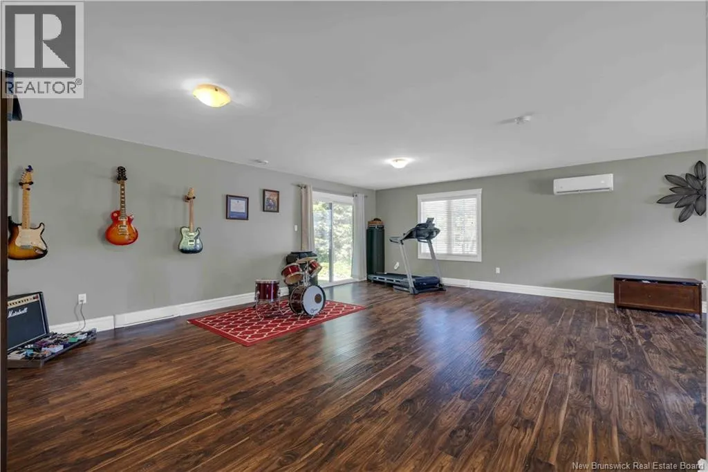 10 Maplecrest Drive