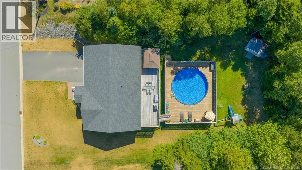 10 Maplecrest Drive