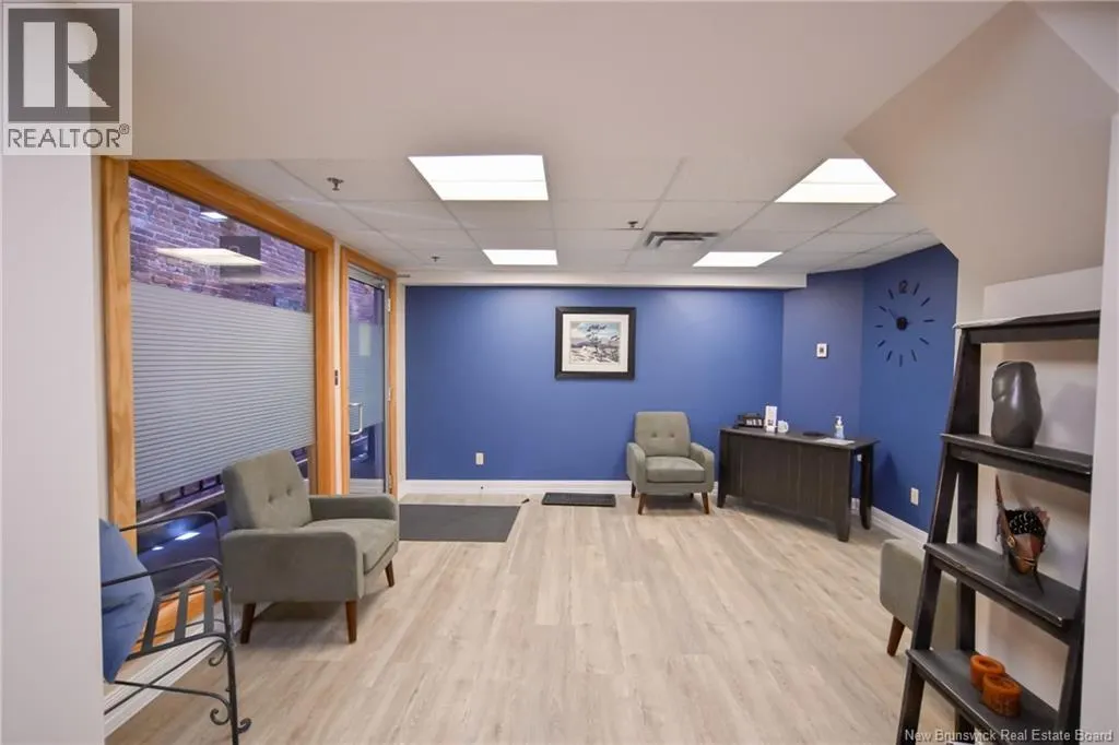 412 Queen Street Unit# 200