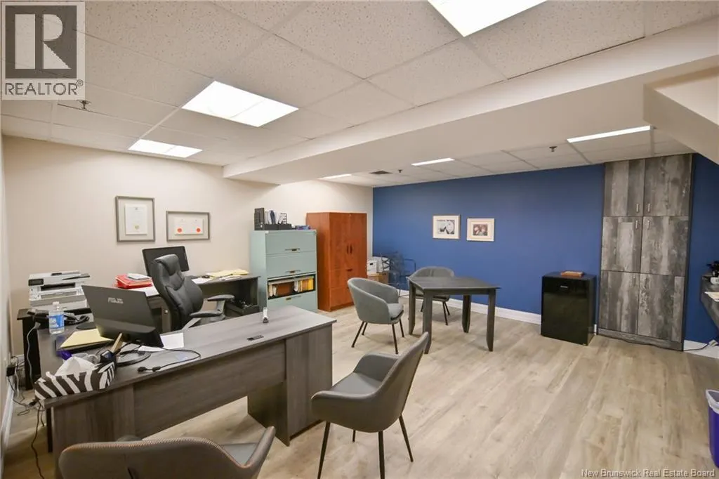 412 Queen Street Unit# 200