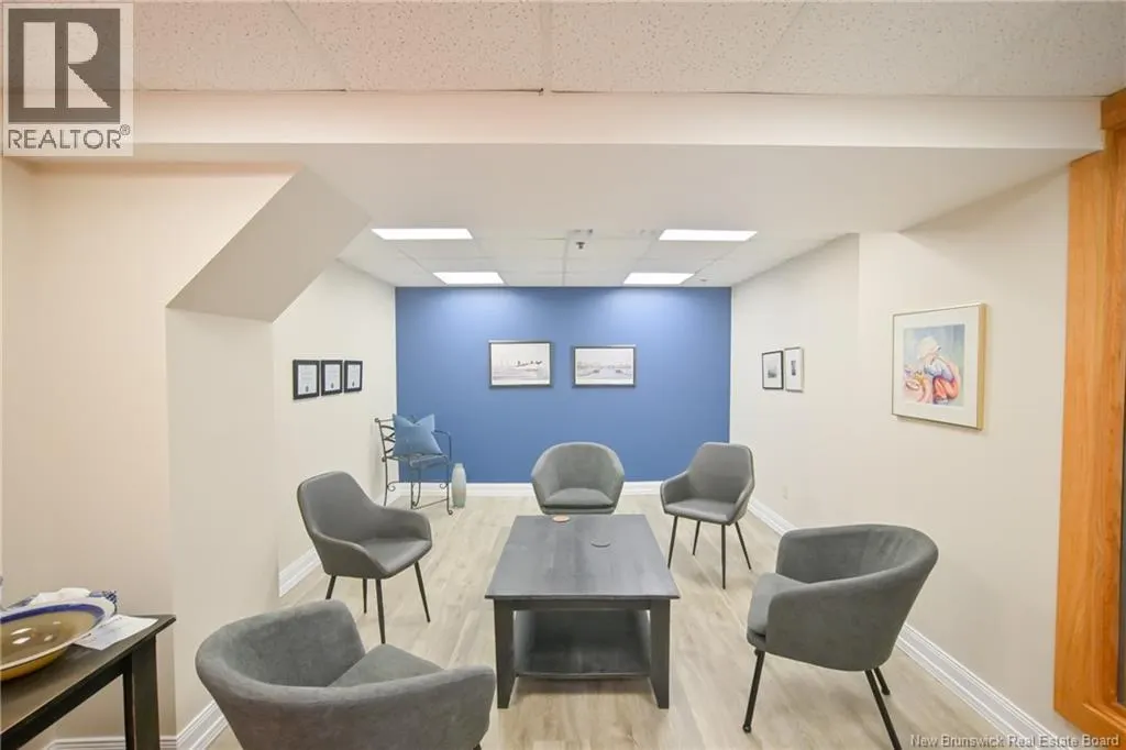 412 Queen Street Unit# 200