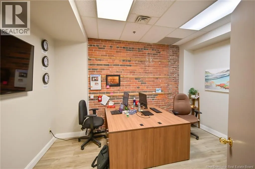 412 Queen Street Unit# 200