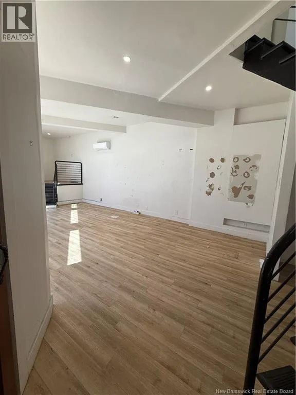897-901 Main