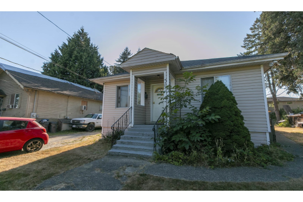 3271 OXFORD STREET, Port Coquitlam