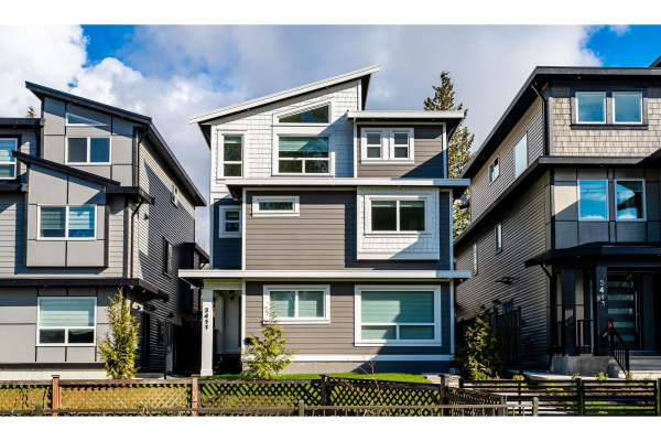 3411 VICTORIA DRIVE, Coquitlam