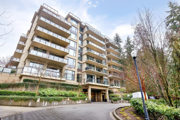 906 1415 PARKWAY BOULEVARD, Coquitlam