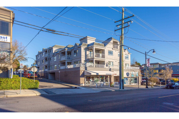 202 723 TWELFTH STREET, New Westminster