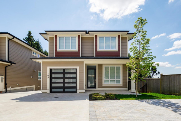 103 824 EDGAR AVENUE, Coquitlam