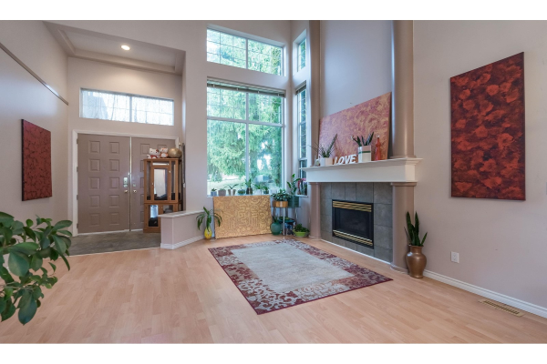 1583 PINETREE WAY, Coquitlam