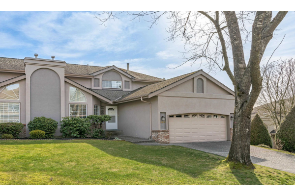 409 BROMLEY STREET, Coquitlam
