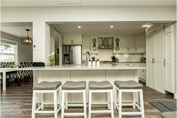1012 SADDLE STREET, Coquitlam