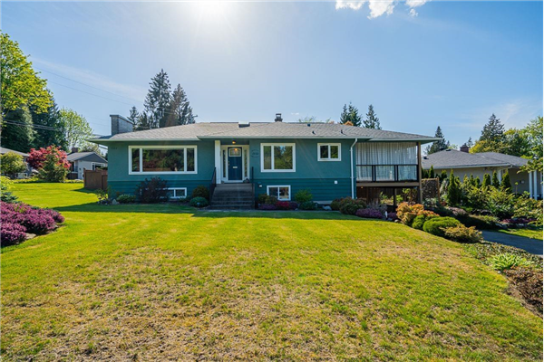1552 MARINE CRESCENT, Coquitlam