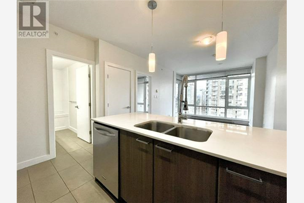 2503 2955 ATLANTIC AVENUE, Coquitlam