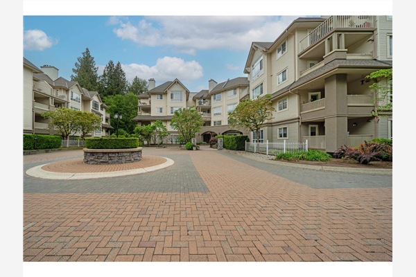 320 1252 TOWN CENTRE BOULEVARD, Coquitlam