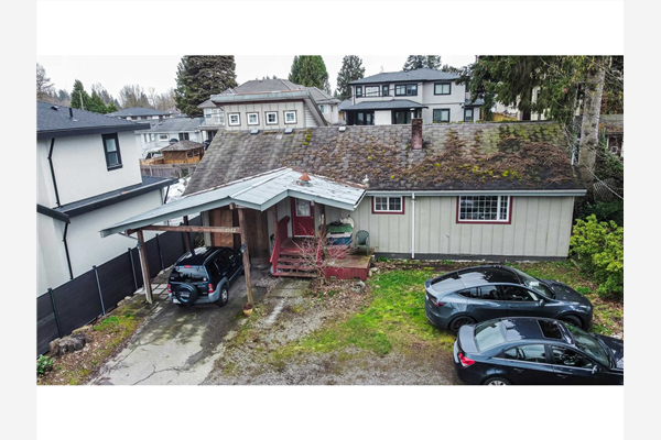 1052 COMO LAKE AVENUE, Coquitlam