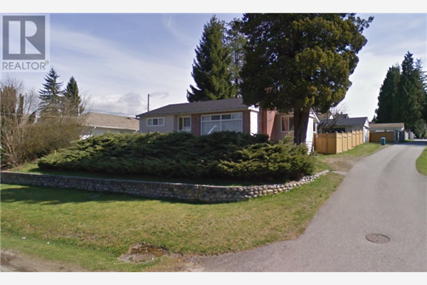 825 DOGWOOD STREET, Coquitlam