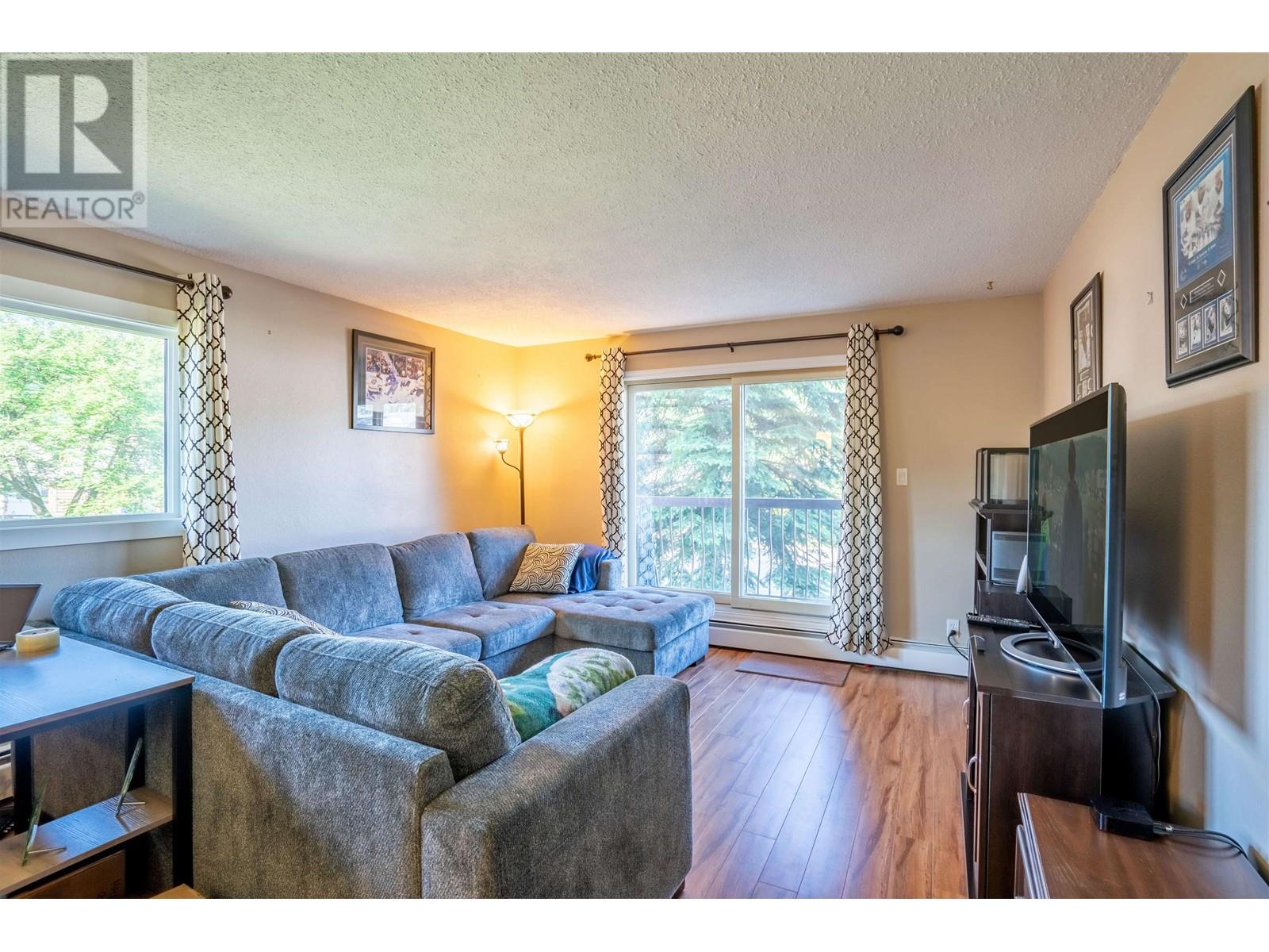 201 392 KILLOREN CRESCENT, #201