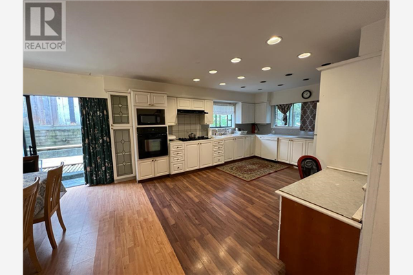 2918 DEWDNEY TRUNK ROAD, Coquitlam