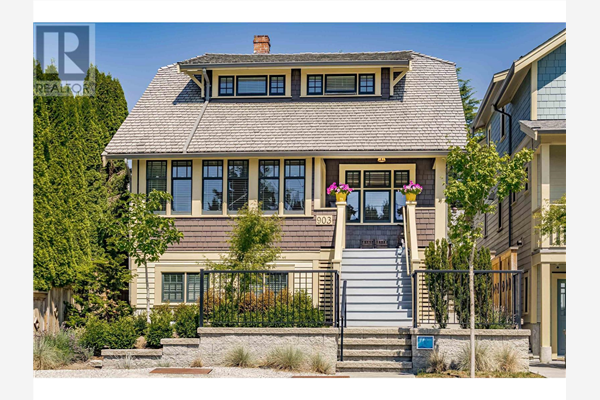903 WALLS AVENUE, Coquitlam