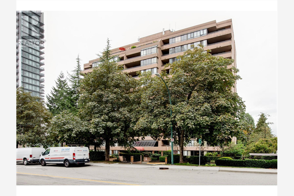 802 460 WESTVIEW STREET, Coquitlam