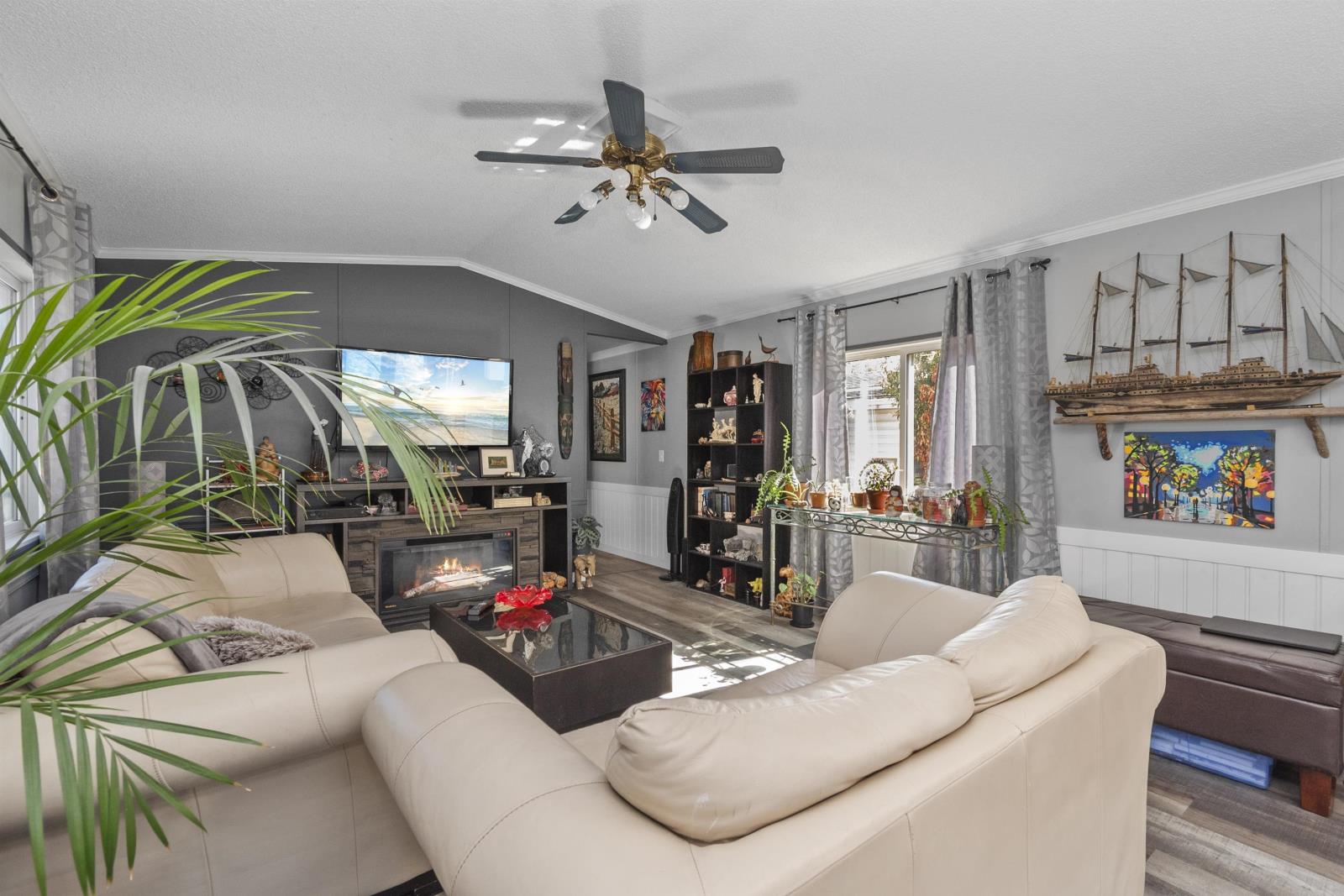 104 5742 UNSWORTH ROAD, #104
