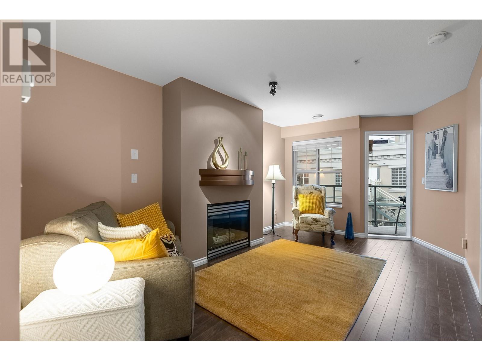 227 332 LONSDALE AVENUE, #227