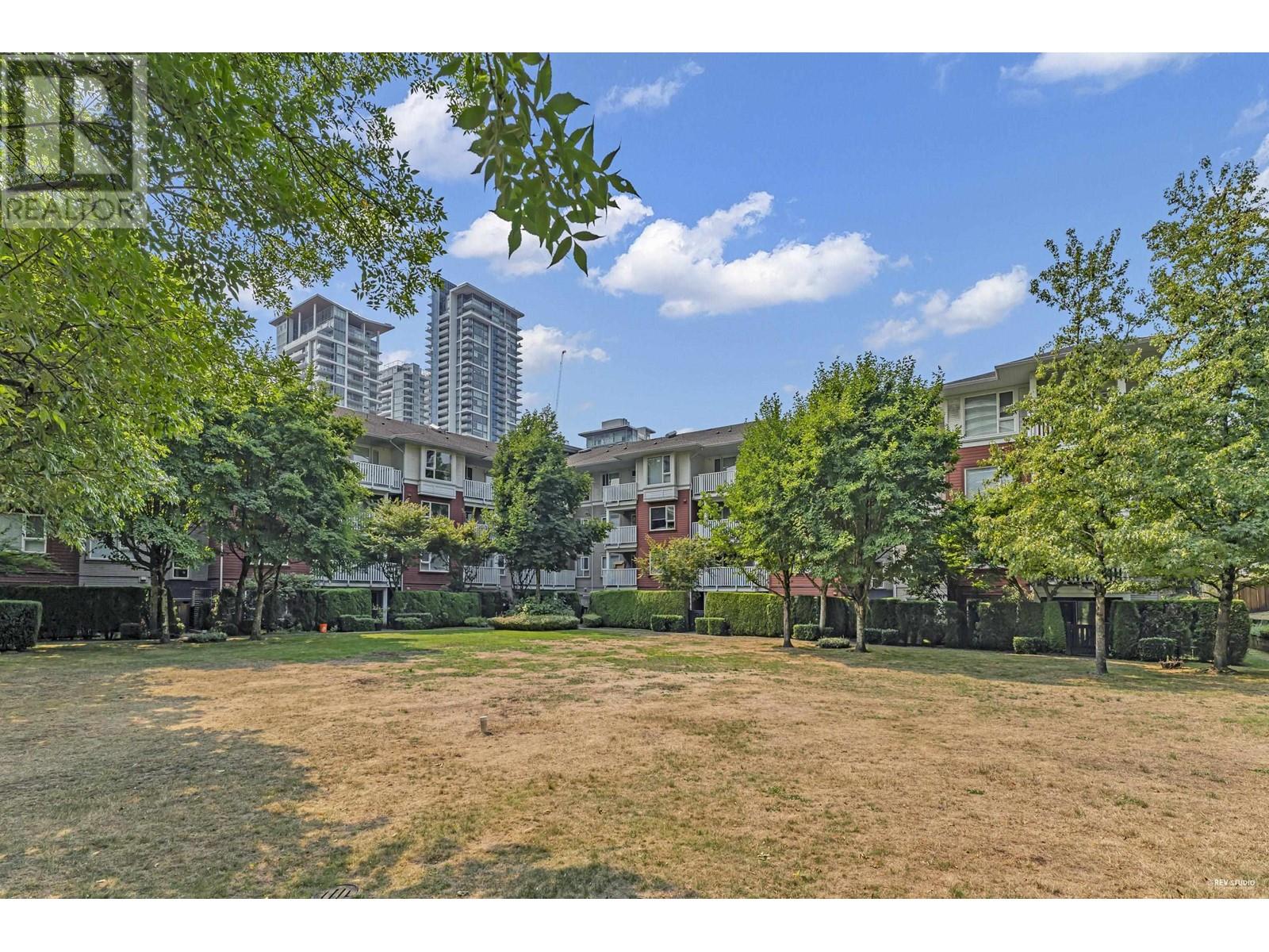 307 4723 DAWSON STREET, #307