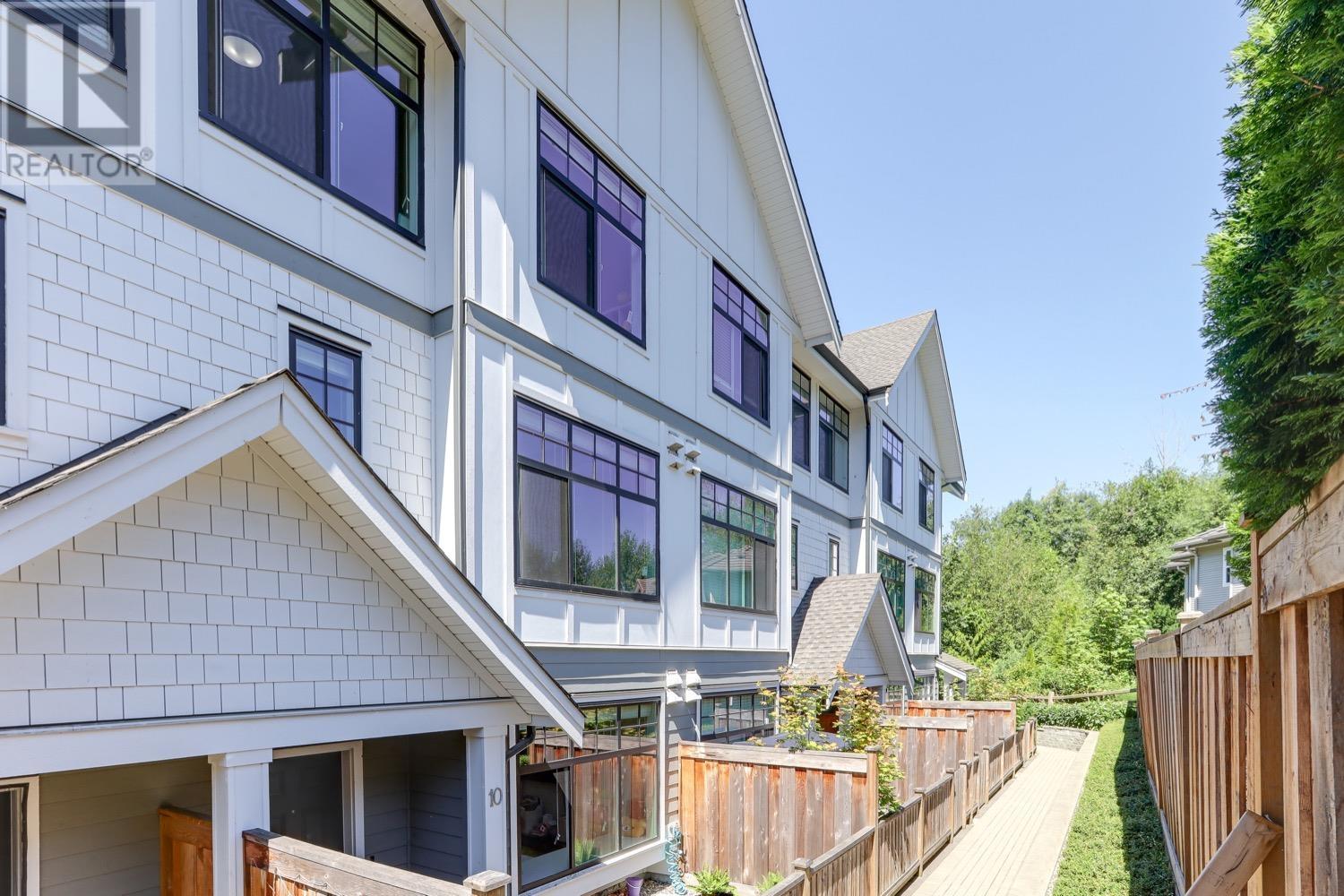 10 5188 SAVILE ROW, #10