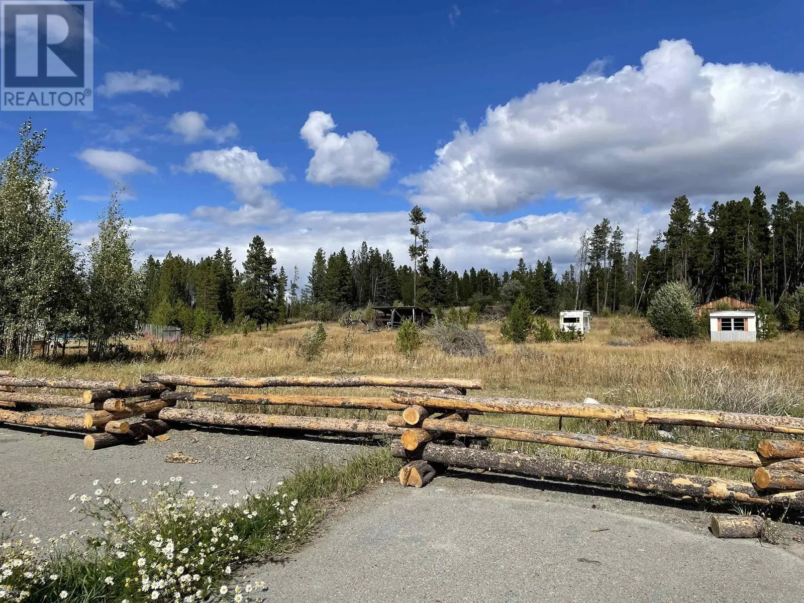 21136 CHILCOTIN 20 HIGHWAY