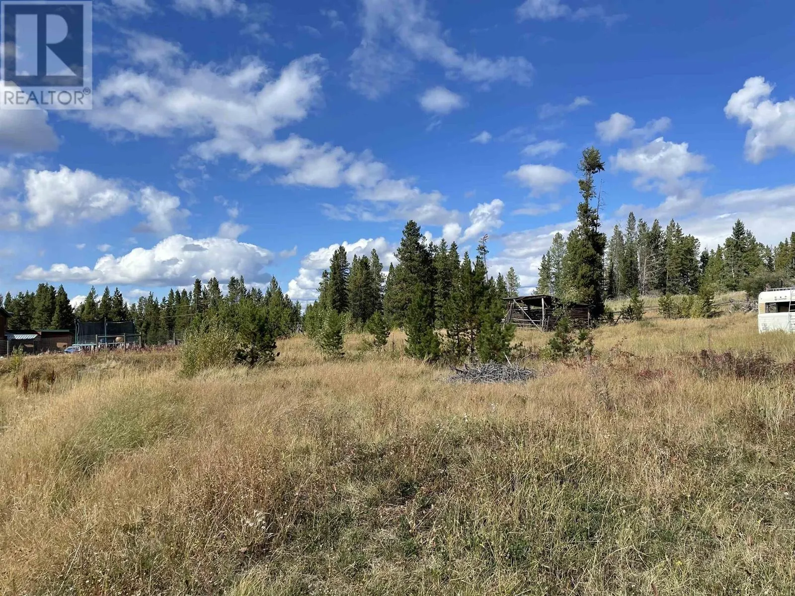 21136 CHILCOTIN 20 HIGHWAY