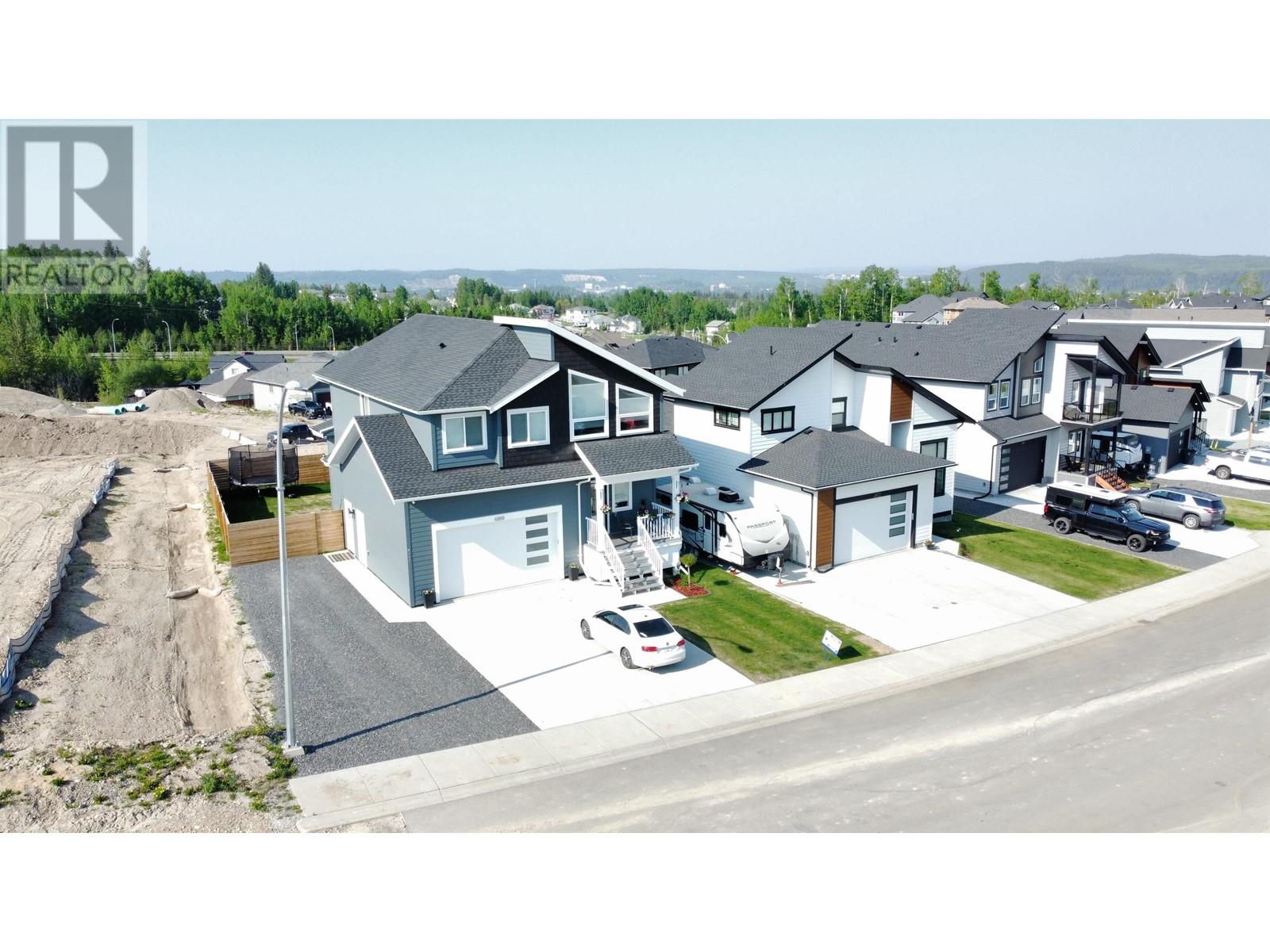 4880 LOGAN CRESCENT