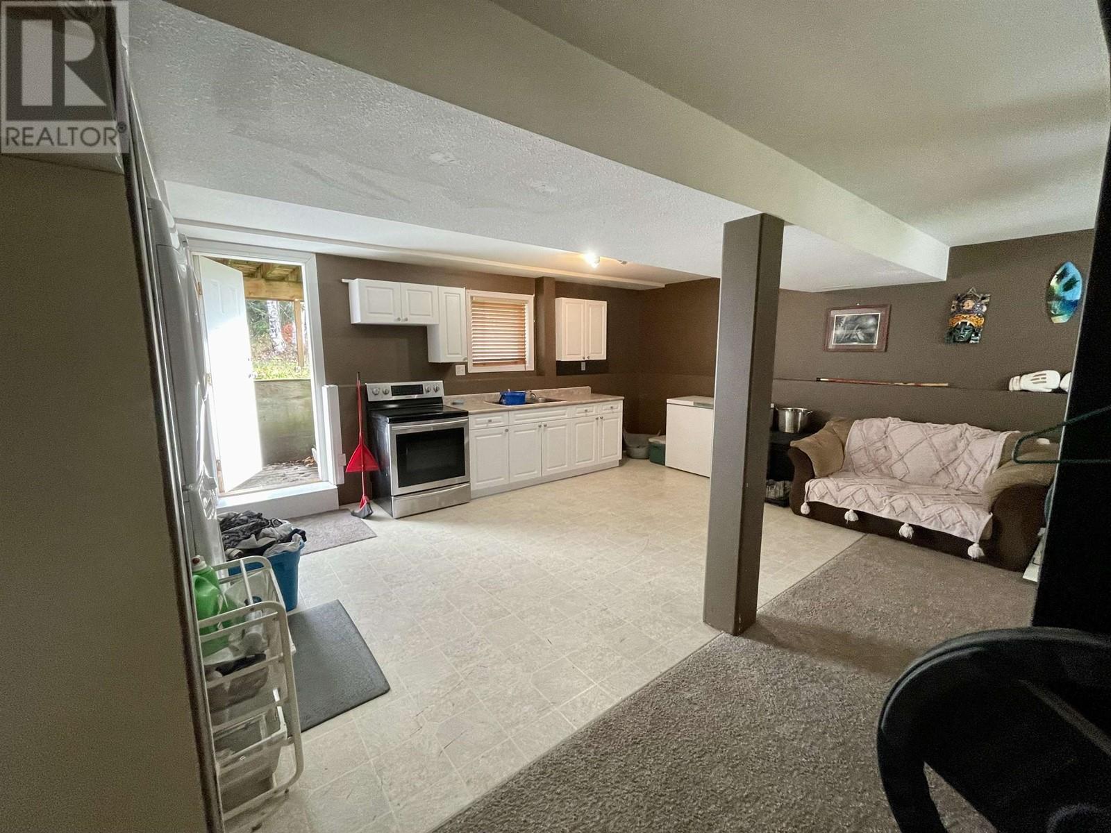 9675 CLOVER ROAD