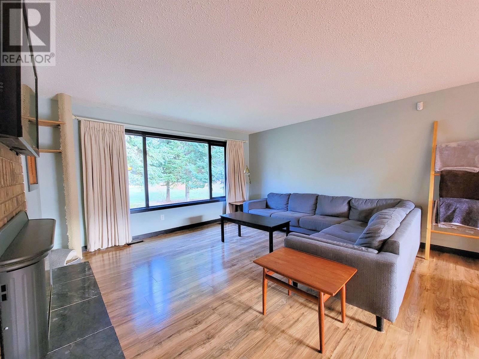 10065 CARLSON ROAD