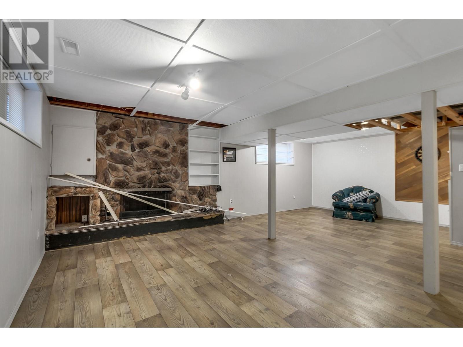 149 LOFTING PLACE