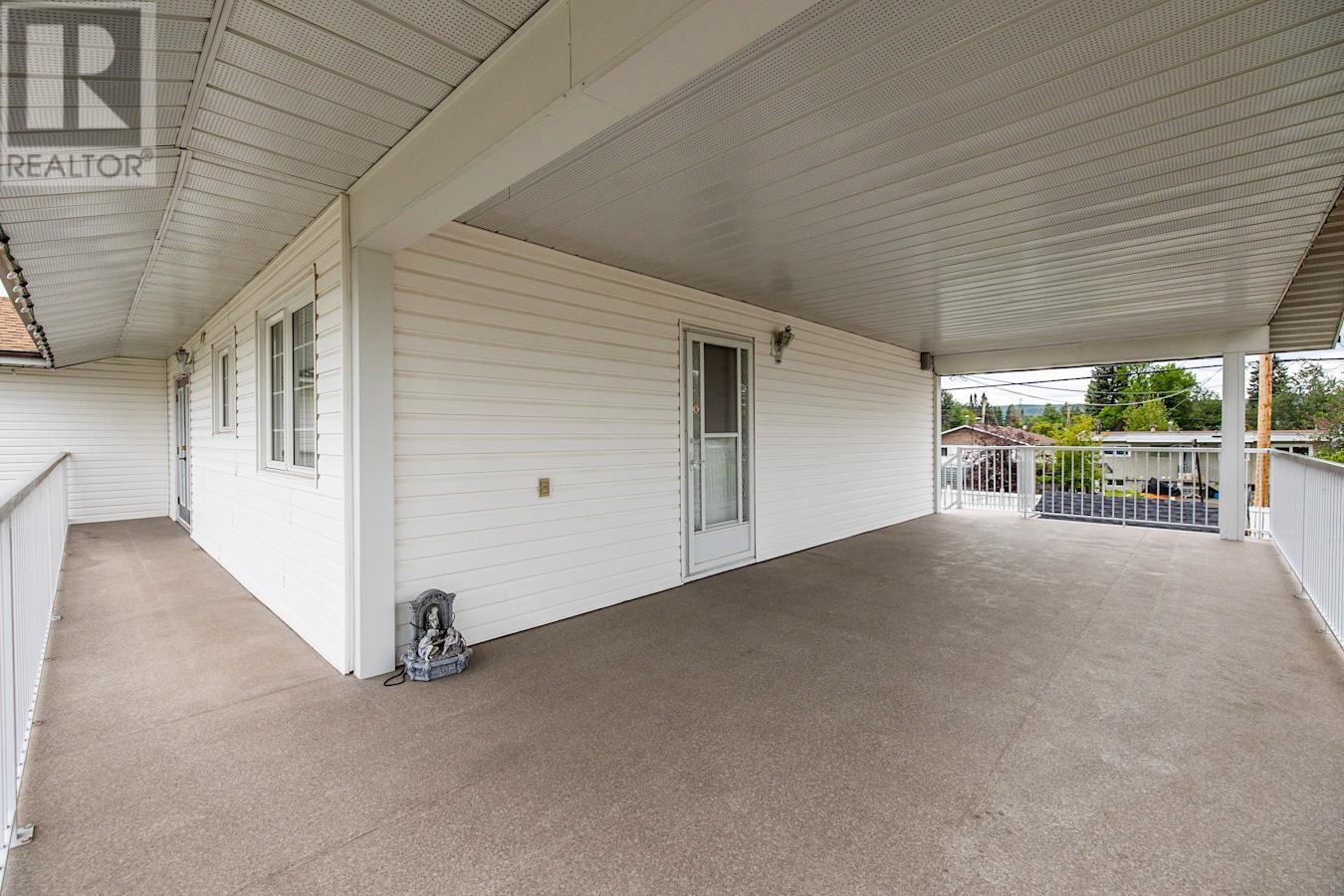 899 BURDEN STREET